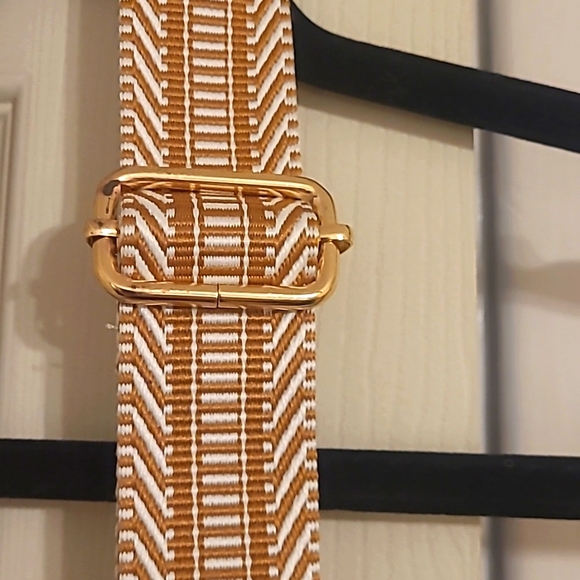 Stylish Cream Crossbody Bag - Picture 4 of 7